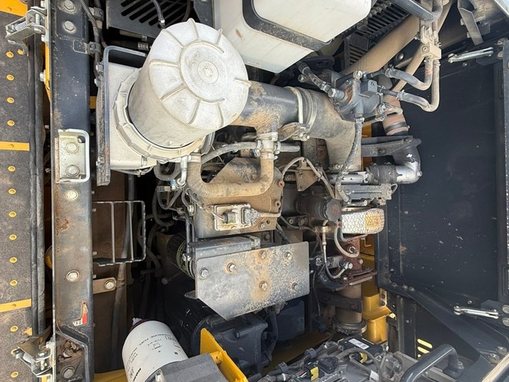 komatsu-pc490-lc-11-image-39