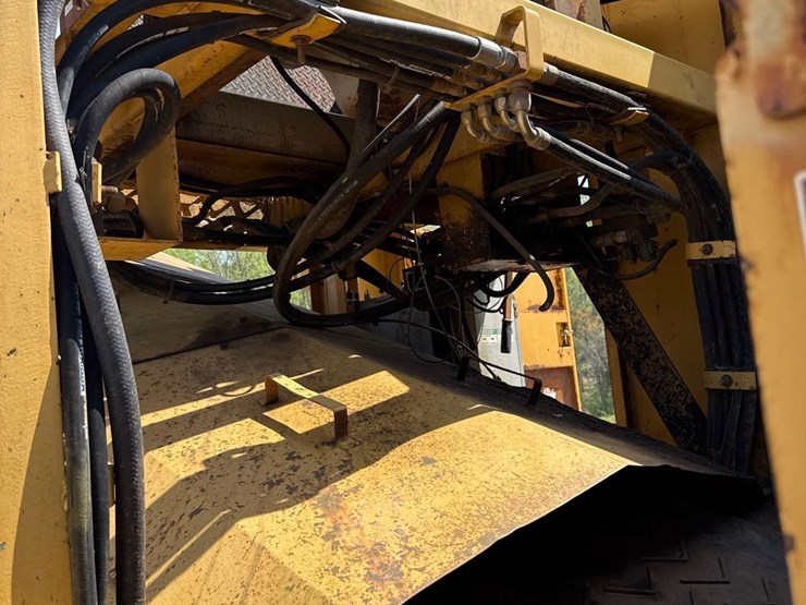 rexworks-biogrind-175-portable-horizontal-grinder-image-18