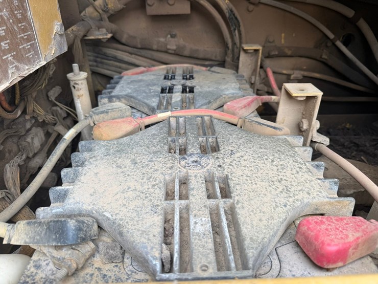 caterpillar-345bl-image-76