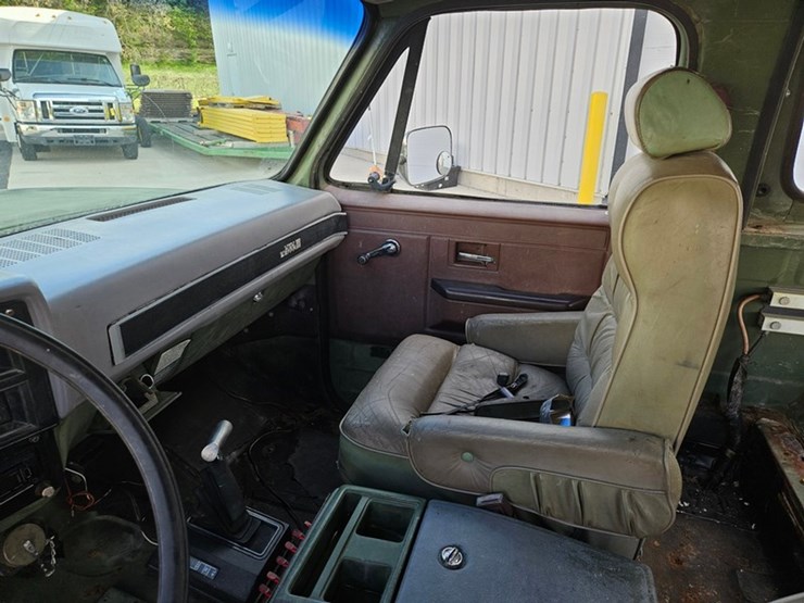 #62-•-1986-gmc-high-sierra-4x4-blazer-image-27