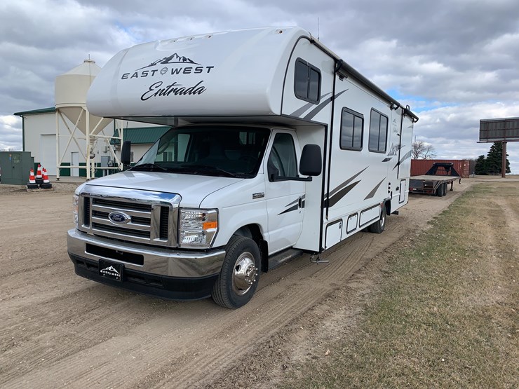 2024-east-to-west-entrada-motorhome-image-1