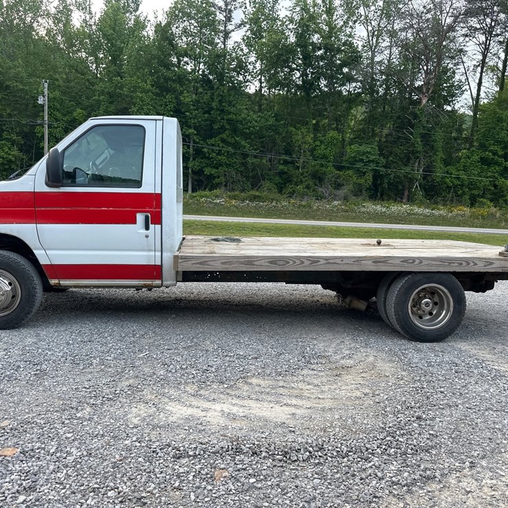 2007 FORD E450