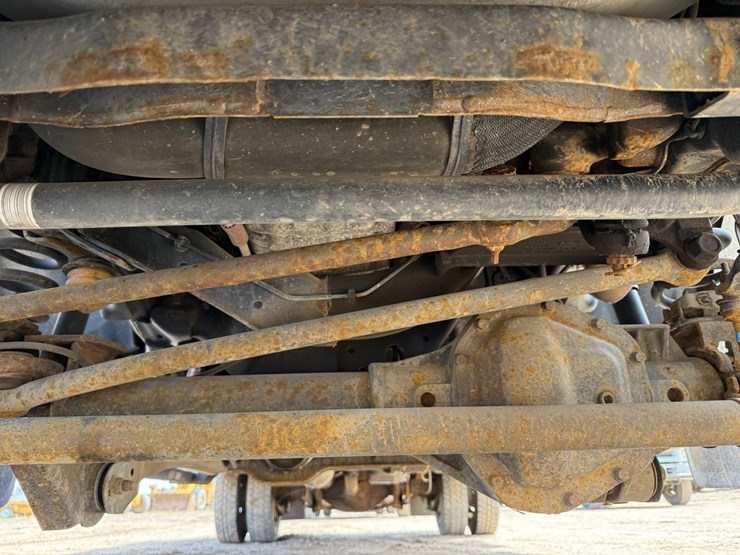 2020-ford-f550-xl-image-52