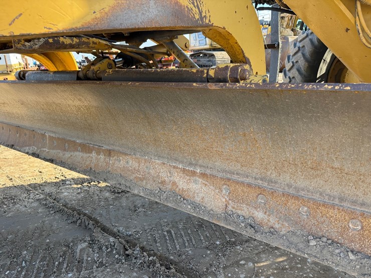 caterpillar-140g-image-33