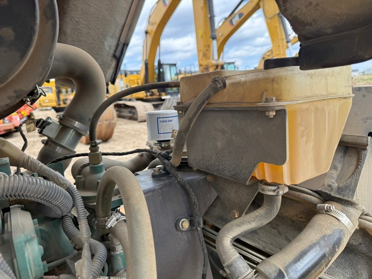 volvo-sd75b-image-39