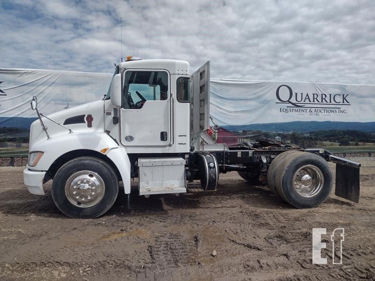 2016-kenworth-t370-image-1