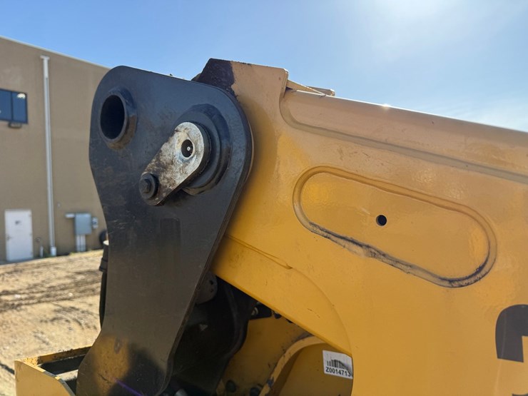 caterpillar-255-image-20