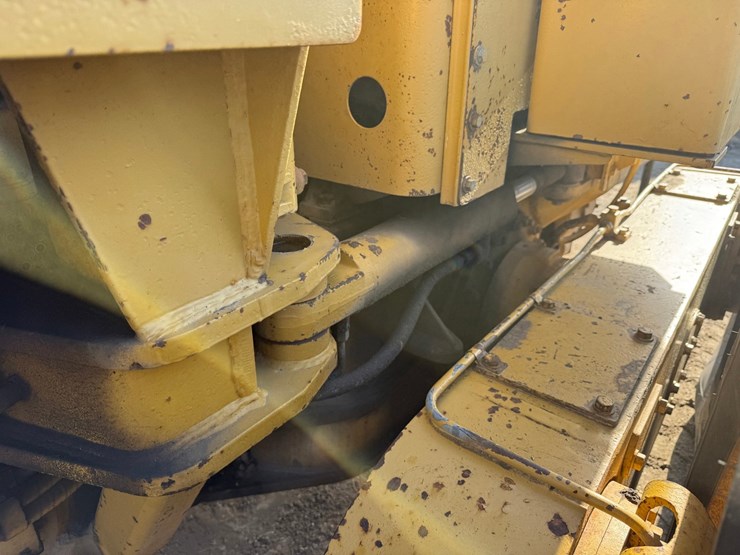 caterpillar-140g-image-41
