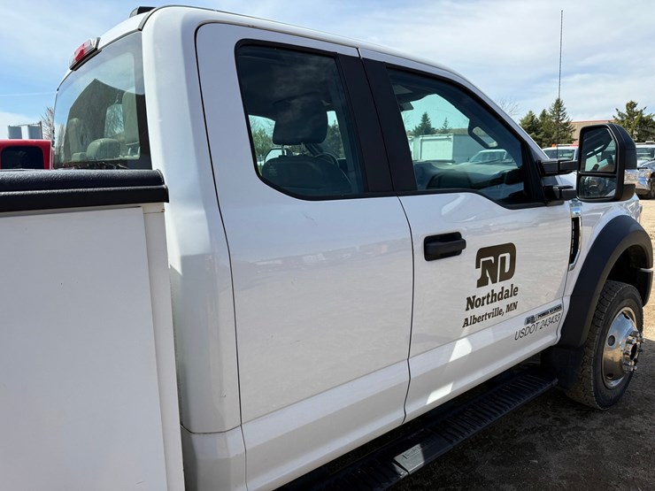 2020-ford-f550-xl-image-33