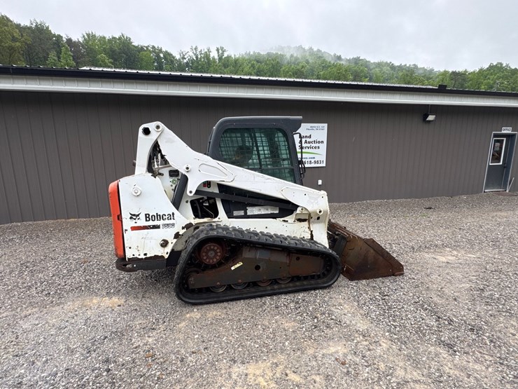 2014-bobcat-t590-image-1