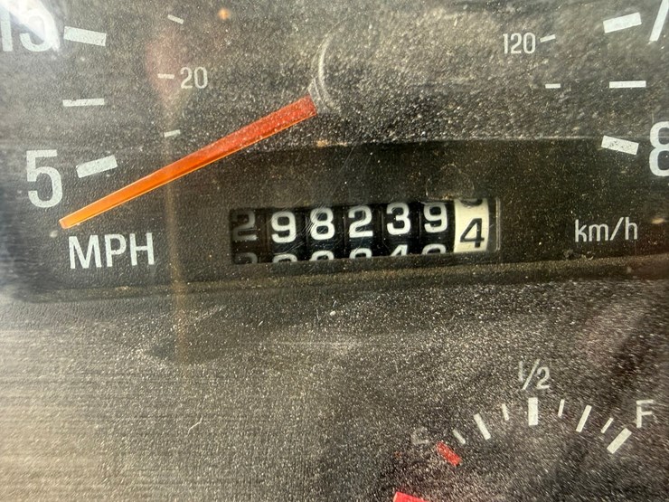 #6396-•-1997-ford-6911l-water-truck-image-57