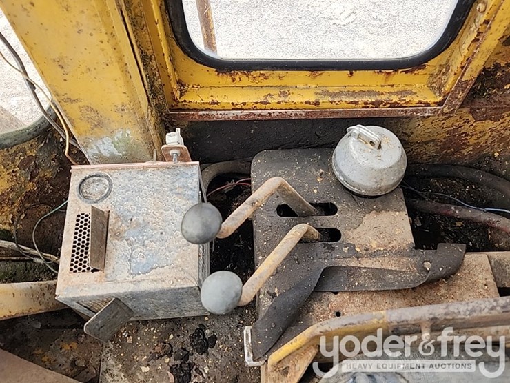 caterpillar-966c-image-31