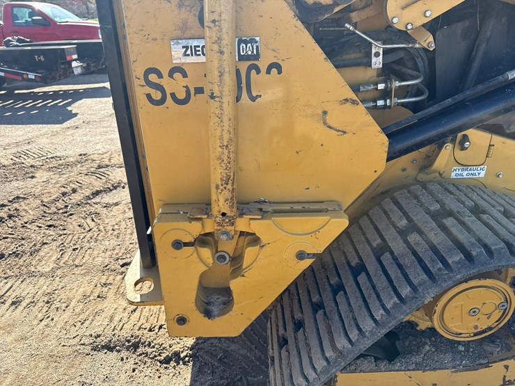 caterpillar-259d3-image-29