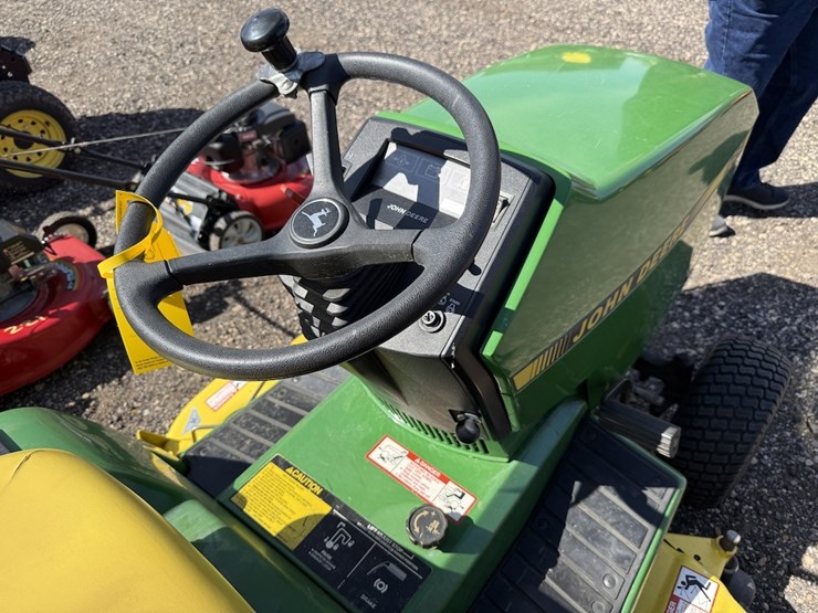 john-deere-265-image-7