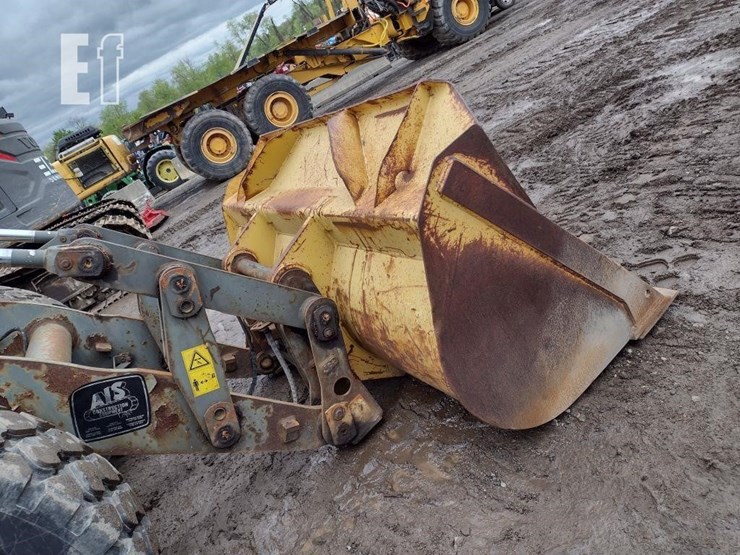 komatsu-wa180-3-image-34