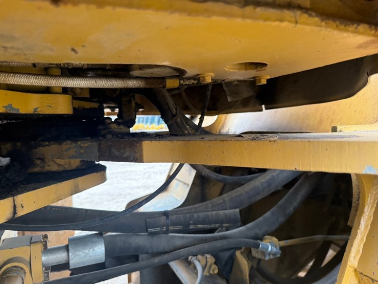 caterpillar-966d-image-58