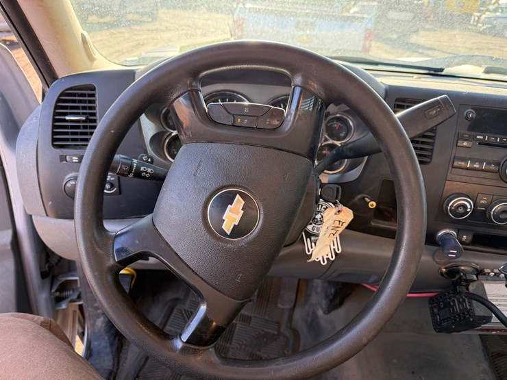 2014-chevrolet-2500-image-44
