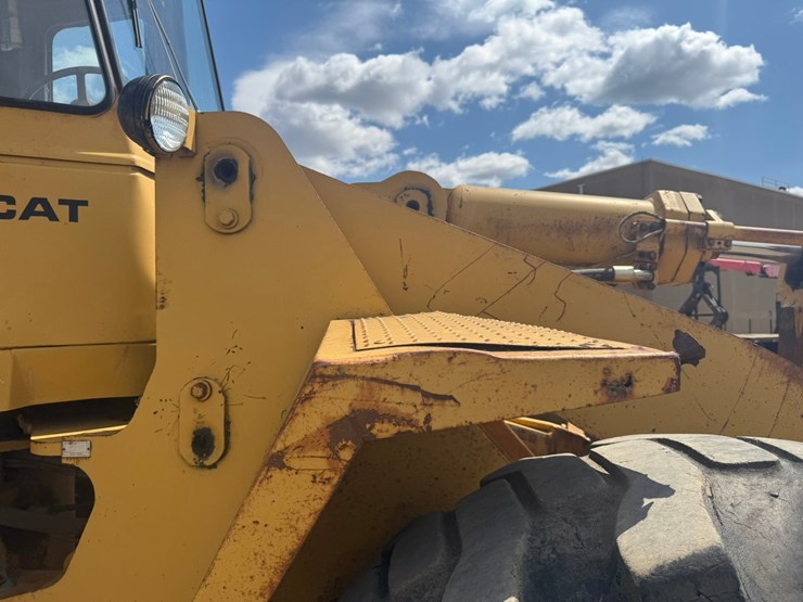caterpillar-966d-image-29