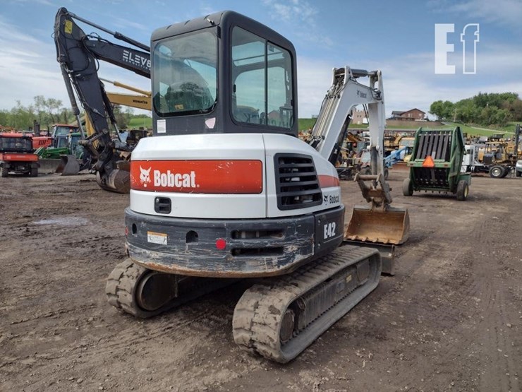 2020-bobcat-e42-image-43