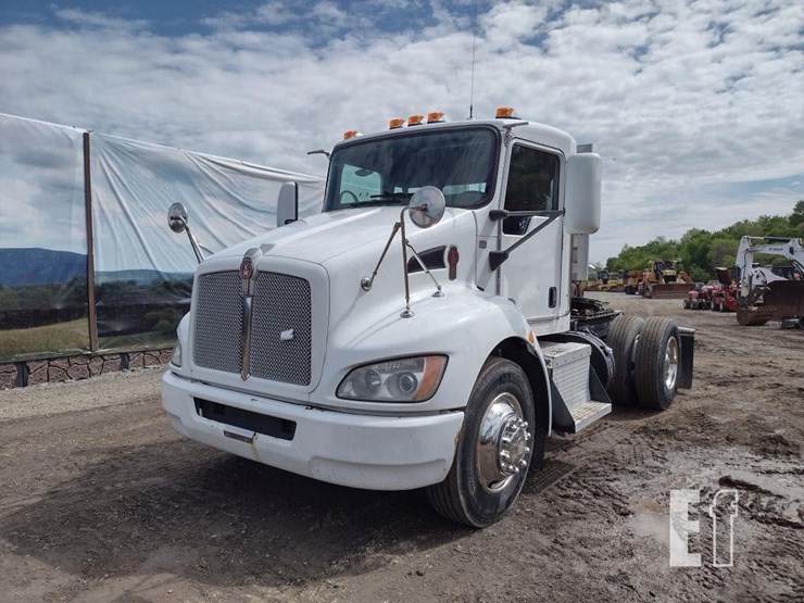 2016-kenworth-t370-image-45