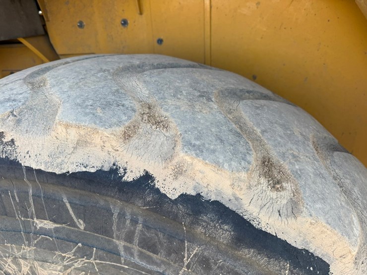 2013-caterpillar-950k-image-106