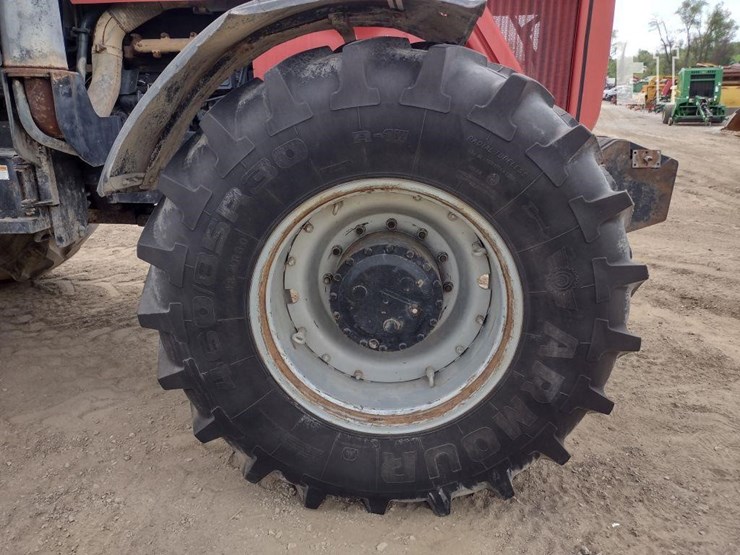 massey-ferguson-8270-image-26