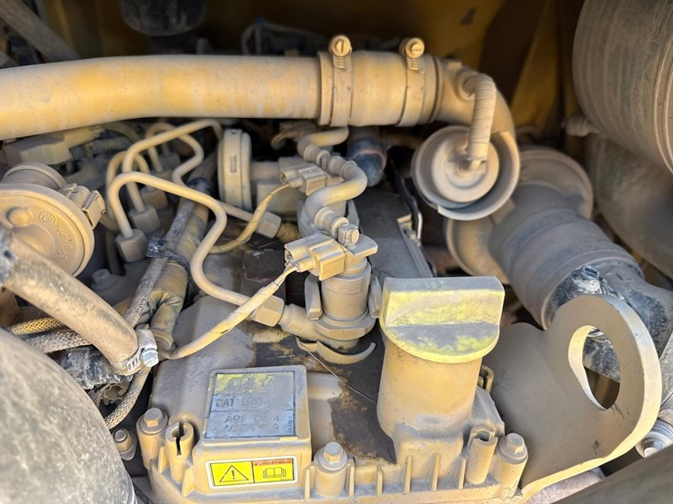 caterpillar-255-image-40