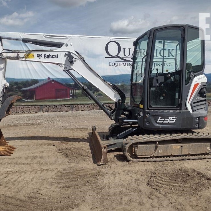 2021 BOBCAT E35i