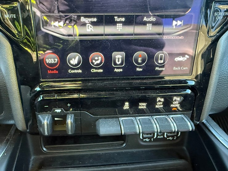 2021-dodge-1500-image-45