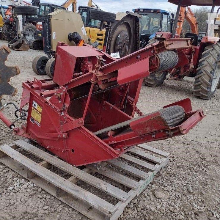 NEW HOLLAND 311