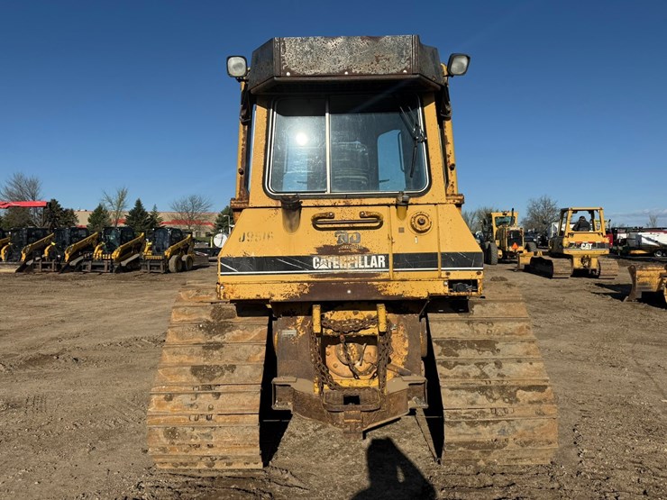 caterpillar-d4h-lgp-image-4