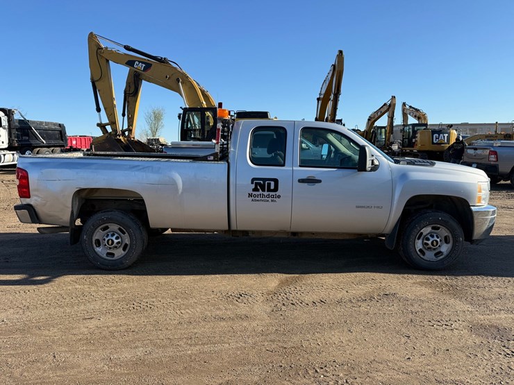 2014-chevrolet-2500-image-6
