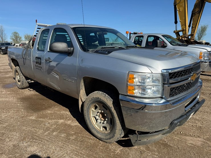 2013-chevrolet-2500-image-7