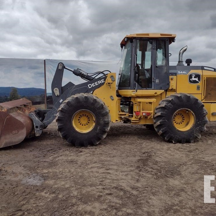 2019 DEERE 544L