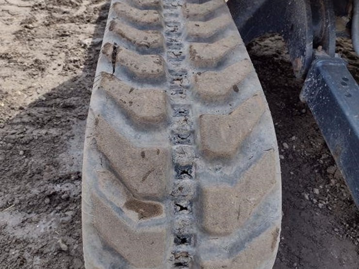 2022-deere-35g-image-38