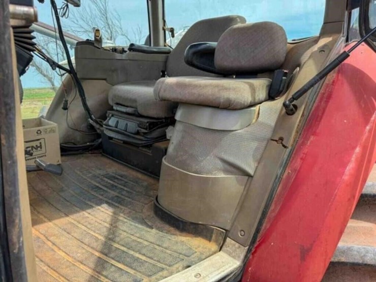 case-mx285-tractor-image-29