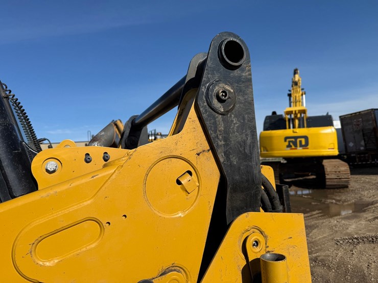 caterpillar-259d3-image-20