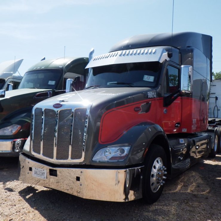 2018 PETERBILT 579