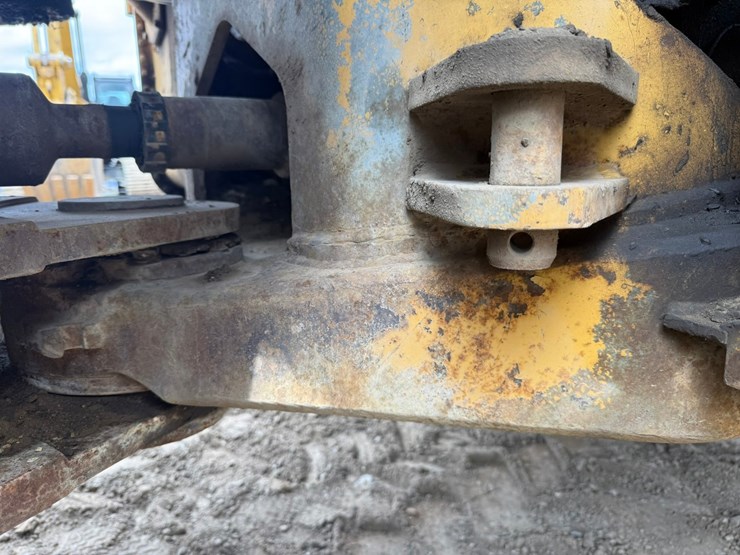 caterpillar-966d-image-38