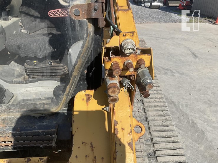 2012-caterpillar-289c2-image-13