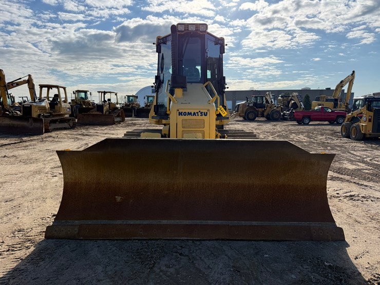 2014-komatsu-d51pxi-image-8
