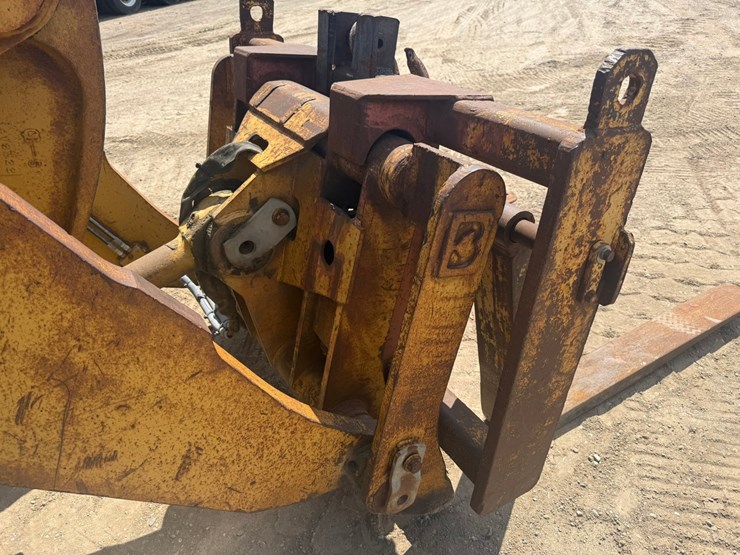 caterpillar-966d-image-11
