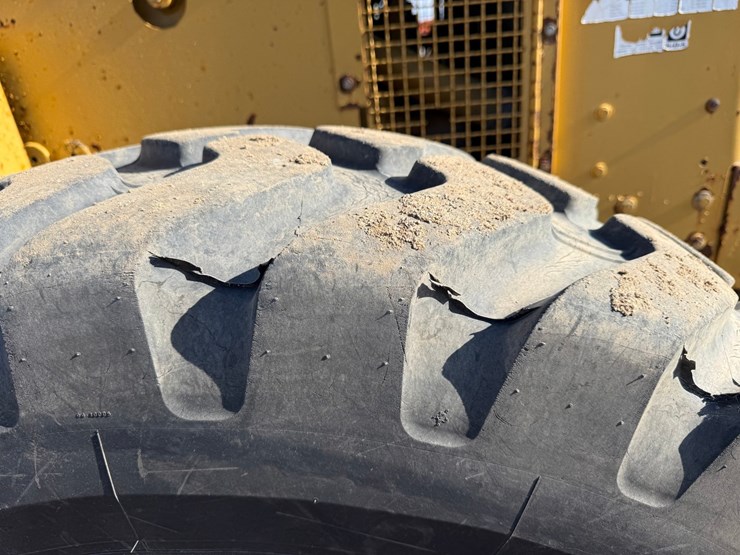 caterpillar-140g-image-98