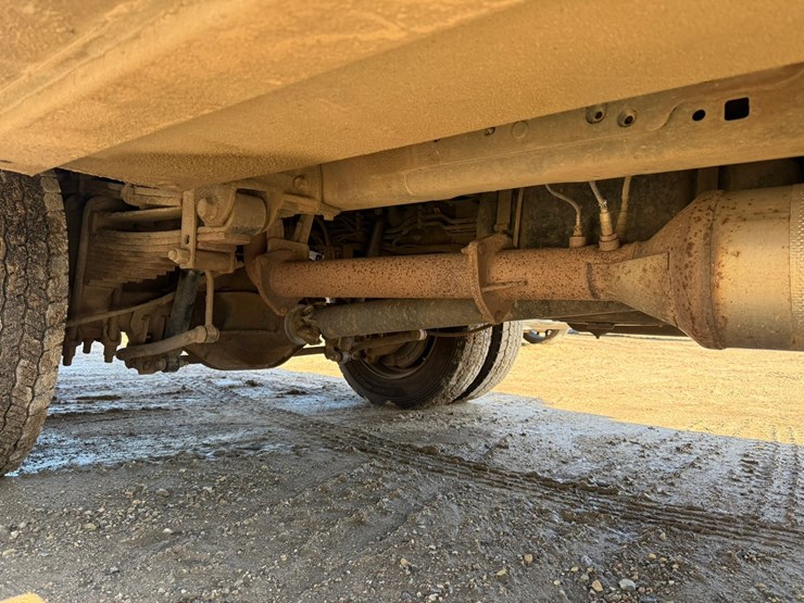 2017-ford-f550-xl-image-80