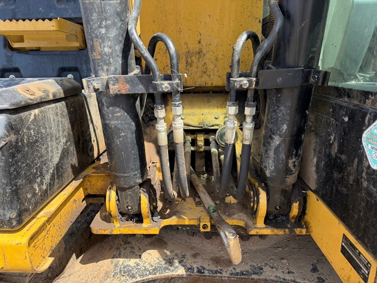 caterpillar-312e-image-23