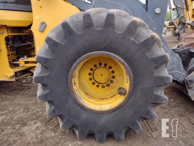 2019-deere-544l-image-35