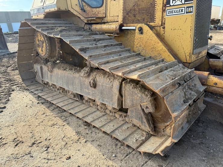 caterpillar-d4h-lgp-image-69