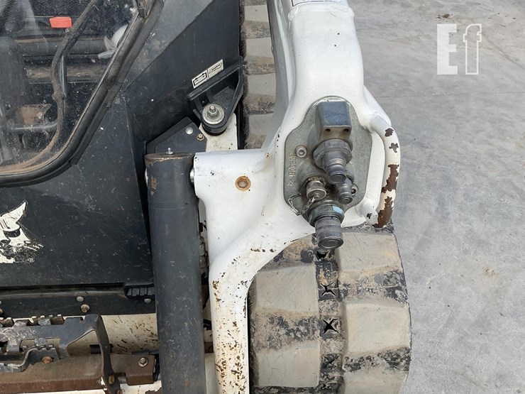 2020-bobcat-t66-image-13