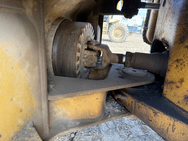 caterpillar-950f-image-35