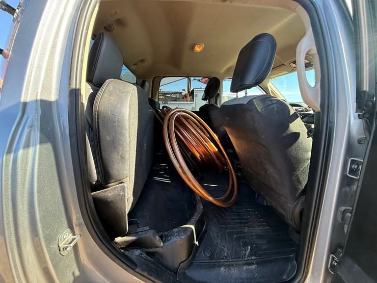 2021-dodge-2500-image-37